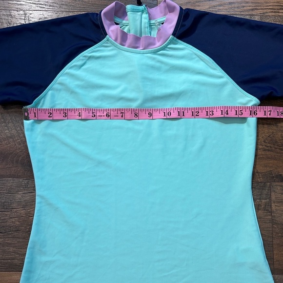 Eddie Bauer Girls Rash guard Swim Top Kids Large 14/16 - Picture 2 of 8
